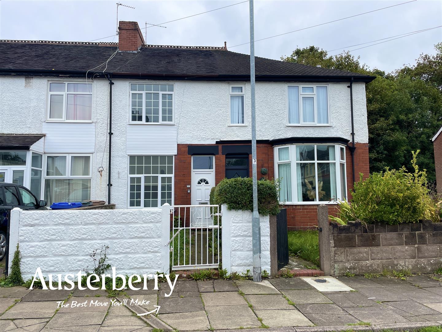 2 bed property in Highgrove Road, Stoke-On-Trent